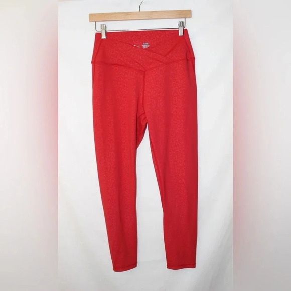 Zyia Active Light n Tight Red Leopard Hi-Rise 7/8 Leggings 12 - Picture 2 of 12